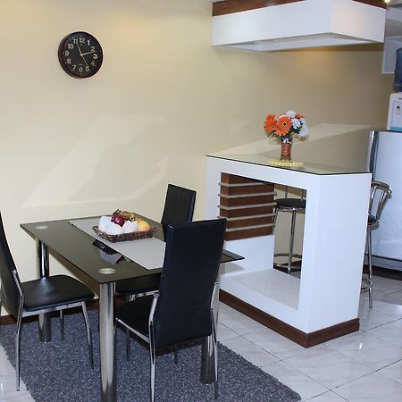 Manila Bay Serviced Apartments Esterno foto