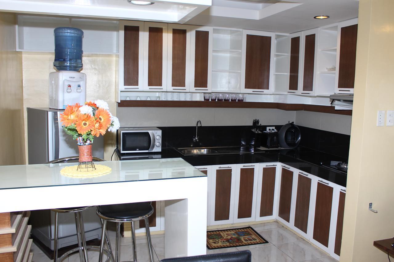 Manila Bay Serviced Apartments Esterno foto