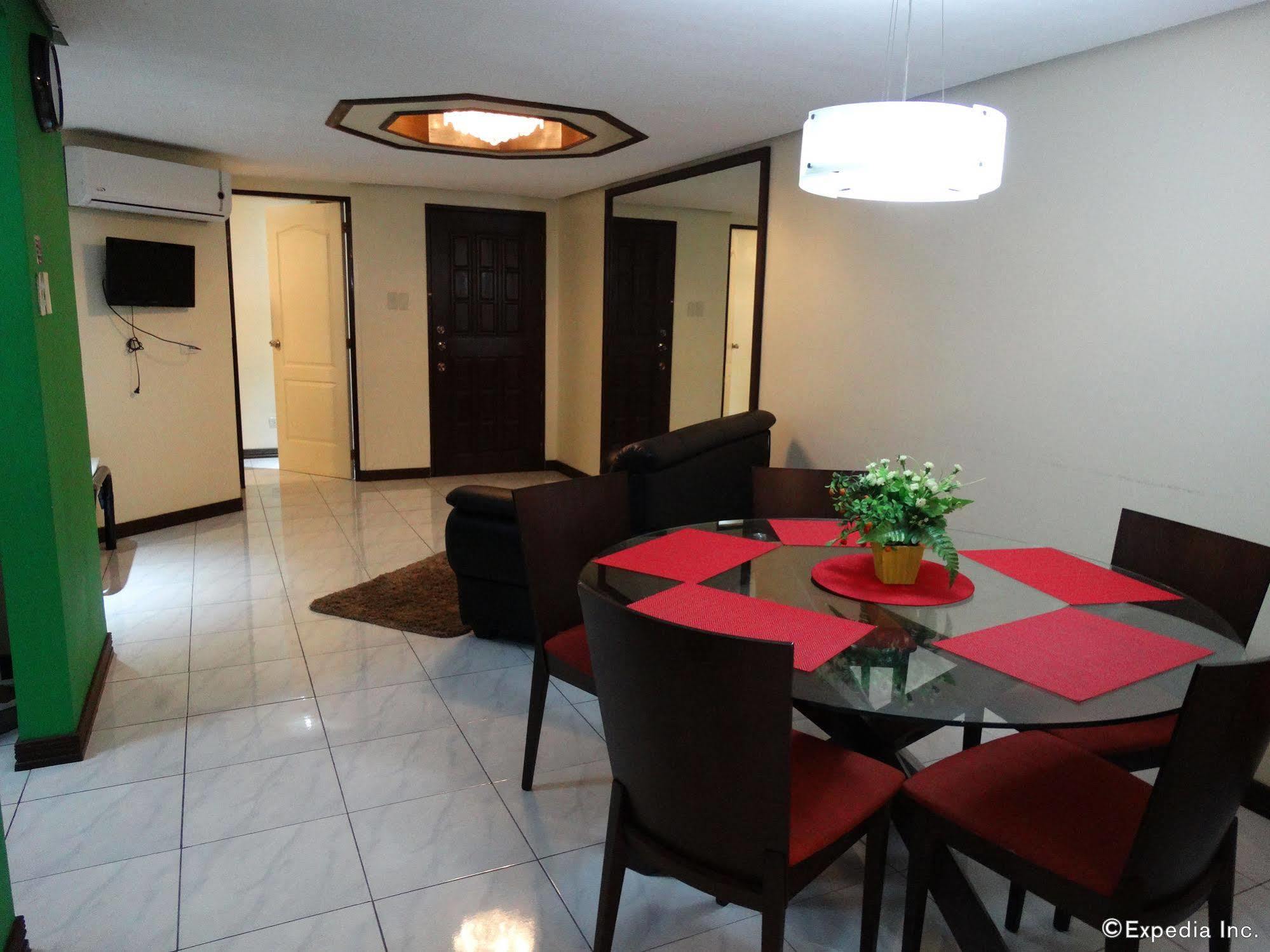 Manila Bay Serviced Apartments Esterno foto